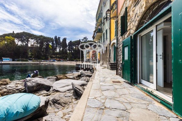 appartamento in vendita a Rapallo in zona San Michele di Pagana
