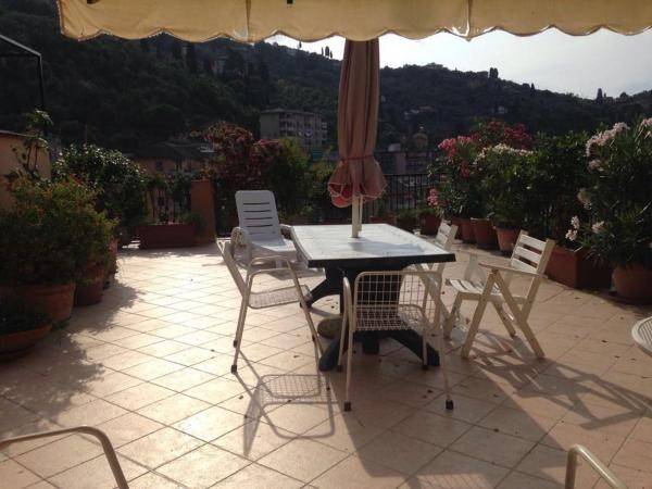 appartamento in vendita a Rapallo in zona Montallegro
