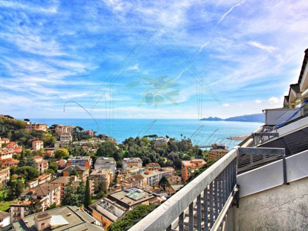 appartamento in vendita a Rapallo in zona Montallegro