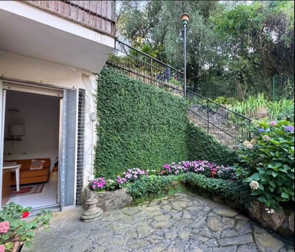 appartamento in vendita a Rapallo in zona San Michele di Pagana