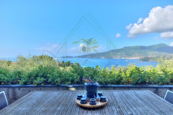 casa indipendente in vendita a Rapallo