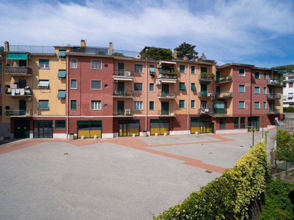 negozio in vendita a Rapallo in zona San Michele di Pagana