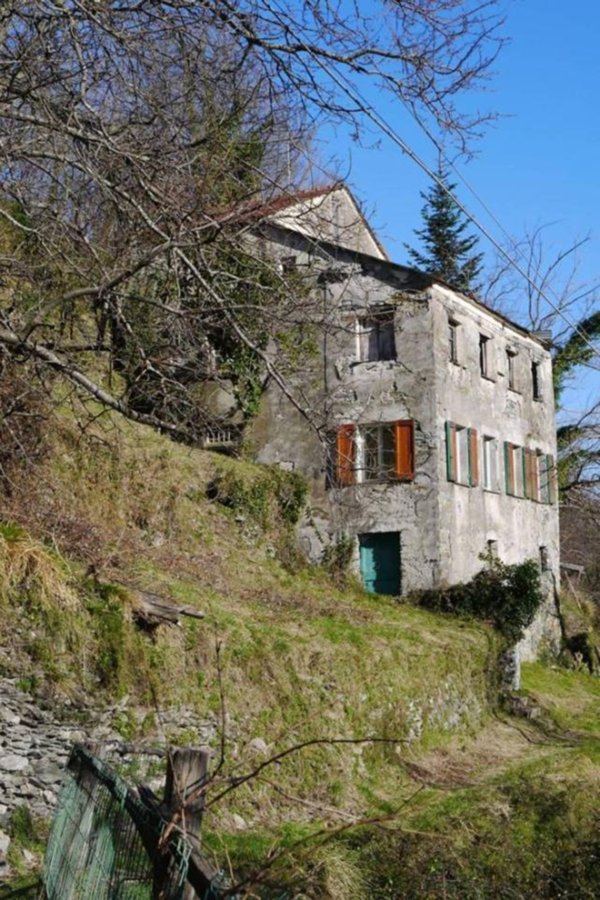 casa indipendente in vendita a Rapallo