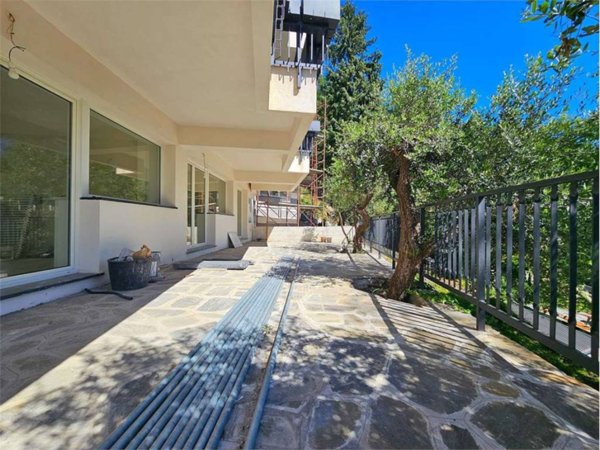 appartamento in vendita a Rapallo in zona Montallegro