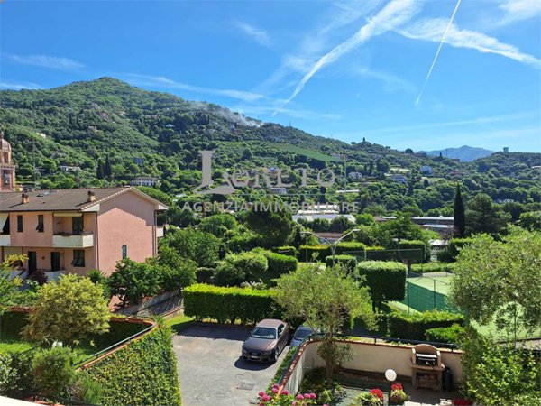 casa indipendente in vendita a Desenzano del Garda in zona San Pietro
