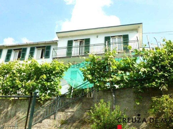 casa indipendente in vendita a Rapallo in zona Montepegli