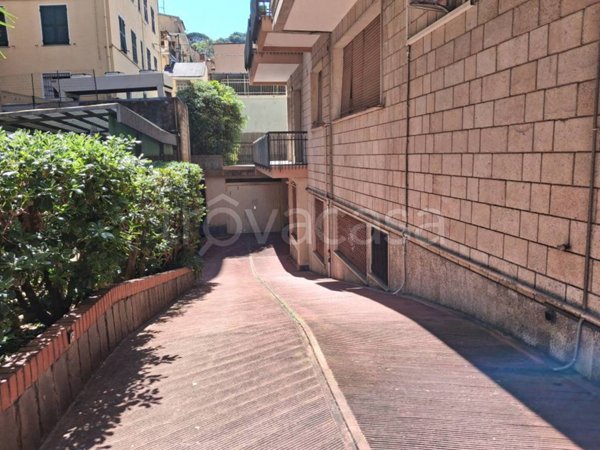 locale commerciale in vendita a Rapallo