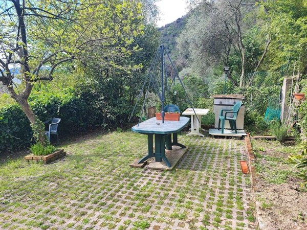 casa indipendente in vendita a Rapallo