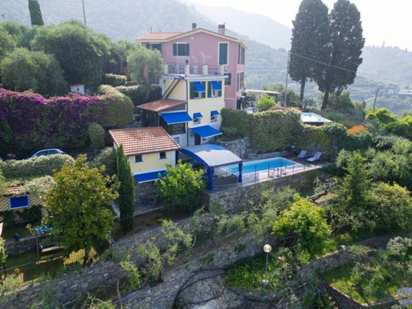 casa indipendente in vendita a Rapallo