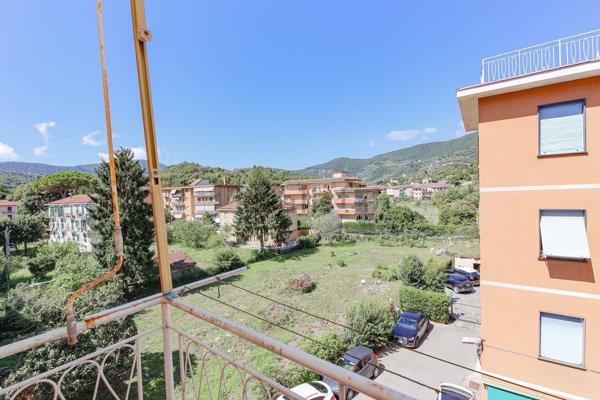 appartamento in vendita a Rapallo in zona Santa Maria del Campo