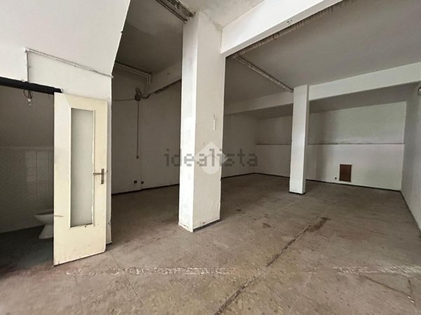 locale di sgombero in vendita a Rapallo