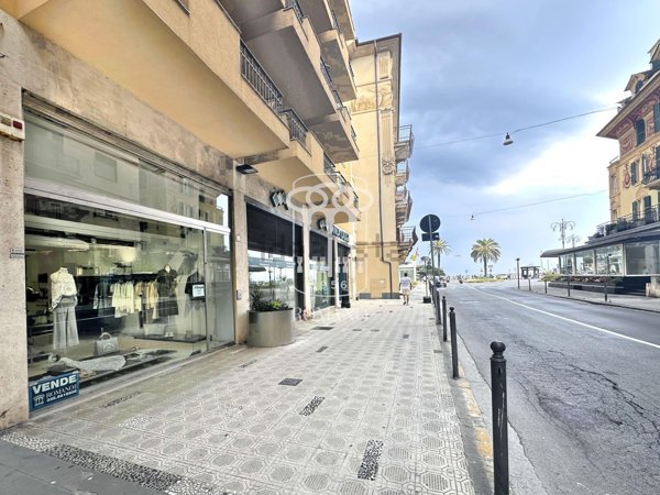 negozio in vendita a Rapallo