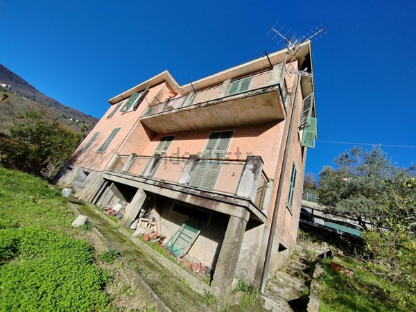 casa indipendente in vendita a Rapallo