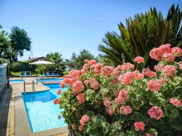 appartamento in vendita a Rapallo in zona San Michele di Pagana