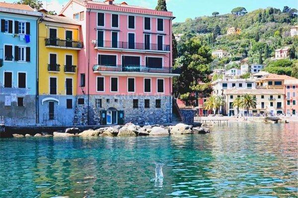 appartamento in vendita a Rapallo in zona San Michele di Pagana