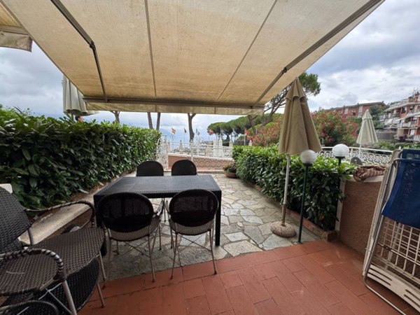appartamento in vendita a Rapallo in zona San Michele di Pagana
