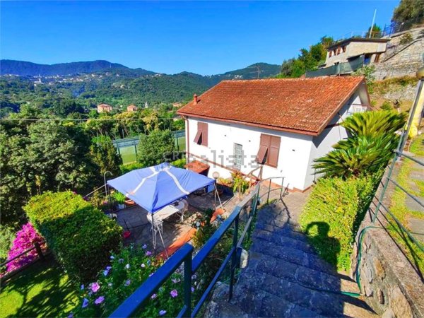 casa indipendente in vendita a Rapallo in zona Santa Maria del Campo