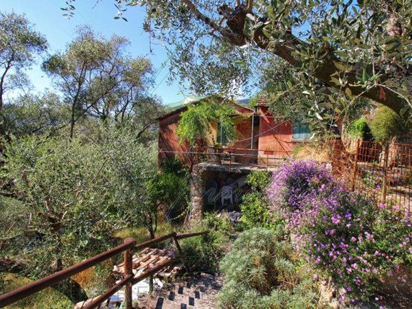 casa indipendente in vendita a Rapallo
