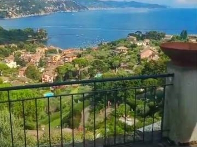 casa indipendente in vendita a Rapallo in zona San Michele di Pagana