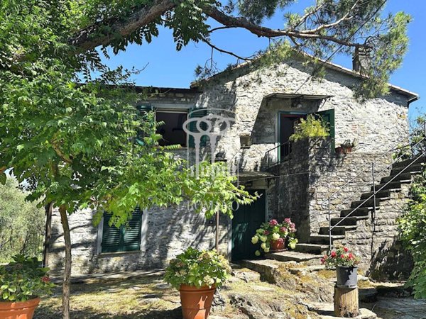 casa indipendente in vendita a Rapallo in zona Santa Maria del Campo