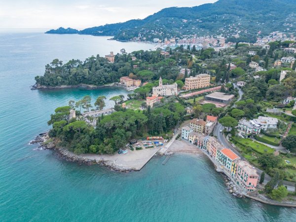 appartamento in vendita a Rapallo in zona San Michele di Pagana