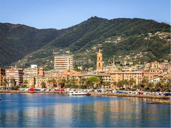 negozio in vendita a Rapallo