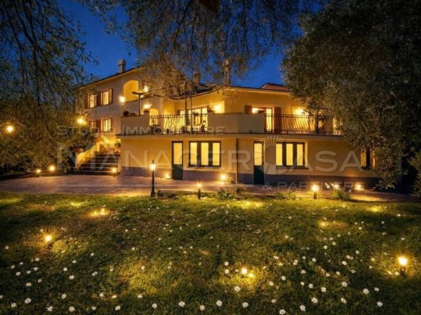 casa indipendente in vendita a Rapallo