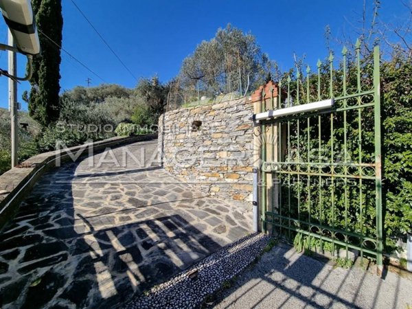 casa indipendente in vendita a Rapallo in zona San Massimo