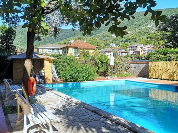 appartamento in vendita a Rapallo in zona San Massimo