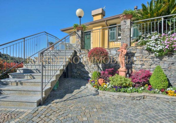 casa indipendente in vendita a Rapallo
