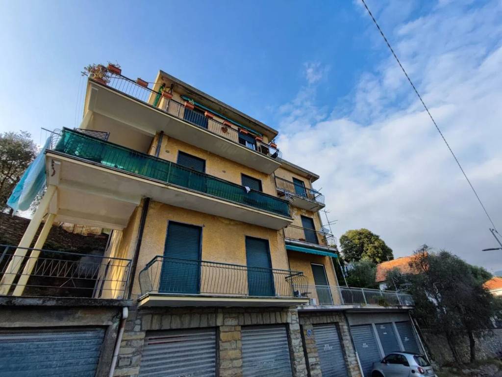 appartamento in vendita a Rapallo in zona San Massimo