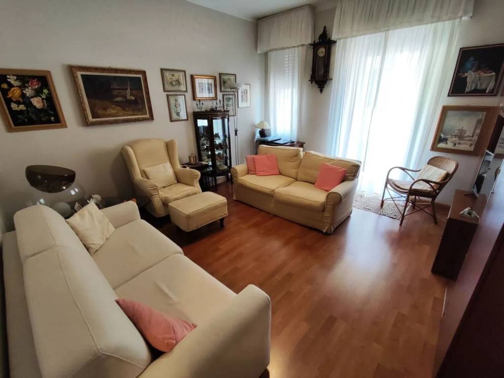 appartamento in vendita a Rapallo in zona San Michele di Pagana