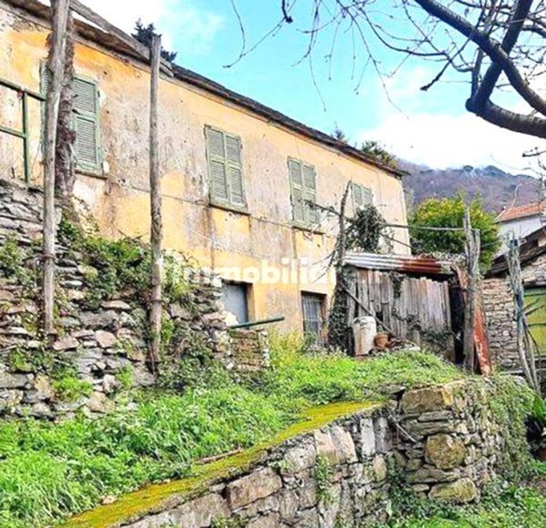 casa indipendente in vendita a Rapallo in zona San Maurizio di Monti