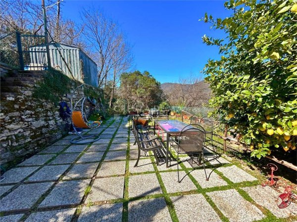 casa indipendente in vendita a Rapallo