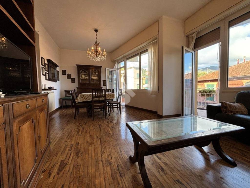 appartamento in vendita a Rapallo in zona San Michele di Pagana