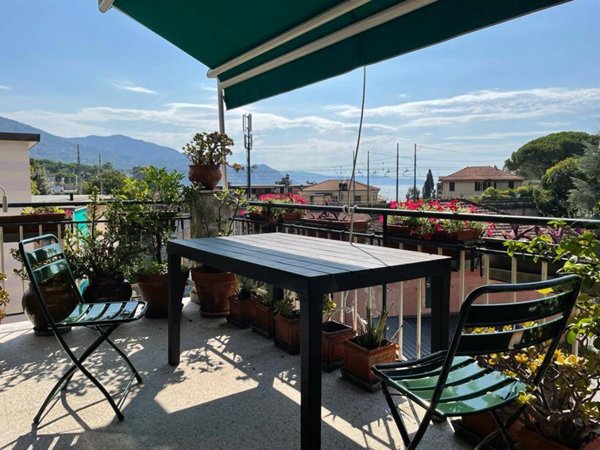 appartamento in vendita a Rapallo in zona San Michele di Pagana