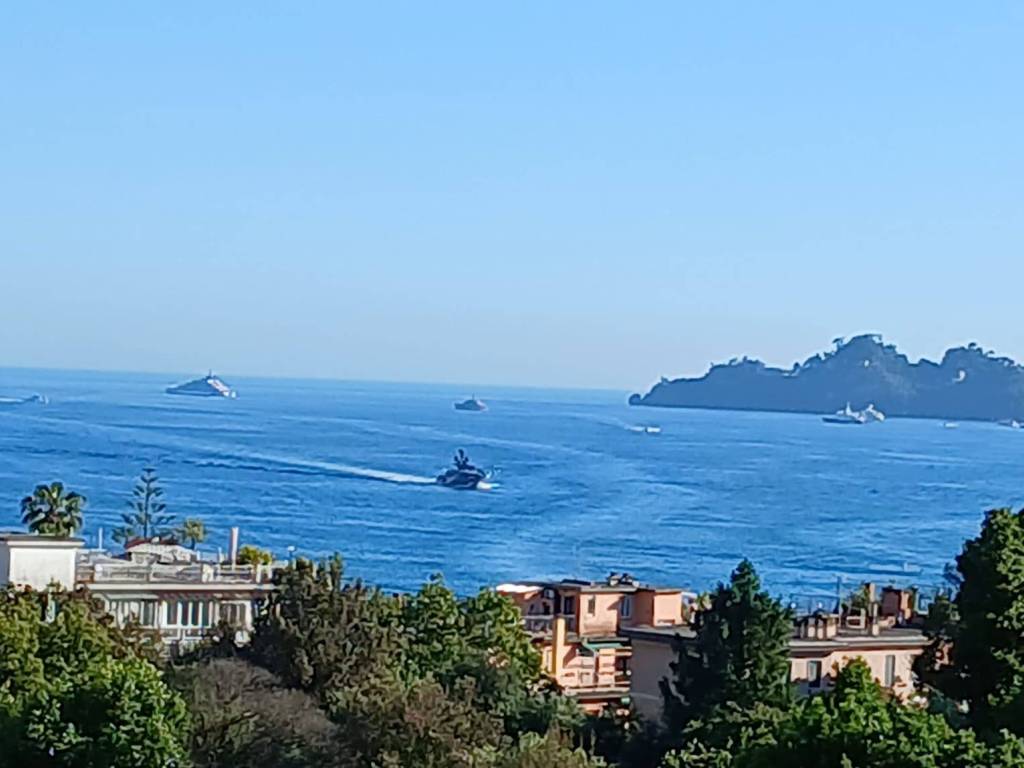 appartamento in vendita a Rapallo in zona San Michele di Pagana