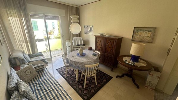 appartamento in vendita a Rapallo in zona San Michele di Pagana