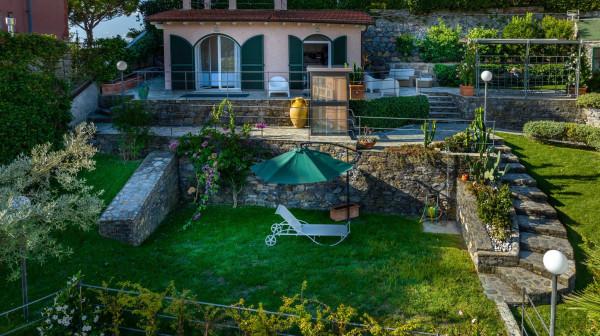casa indipendente in vendita a Rapallo in zona San Michele di Pagana