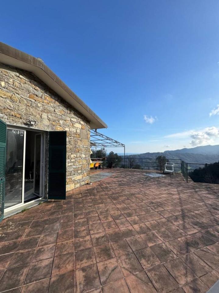 casa indipendente in vendita a Rapallo