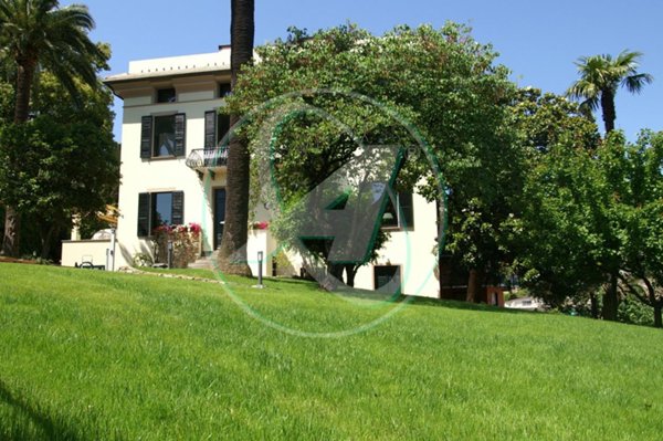 casa indipendente in vendita a Rapallo