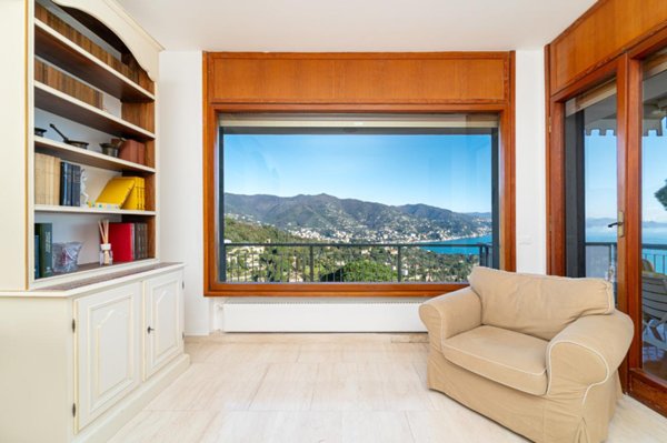 appartamento in vendita a Rapallo in zona San Michele di Pagana