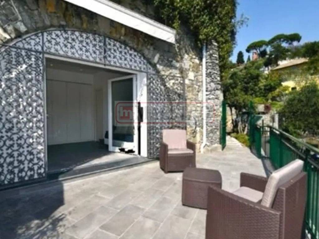 appartamento in vendita a Rapallo in zona San Michele di Pagana