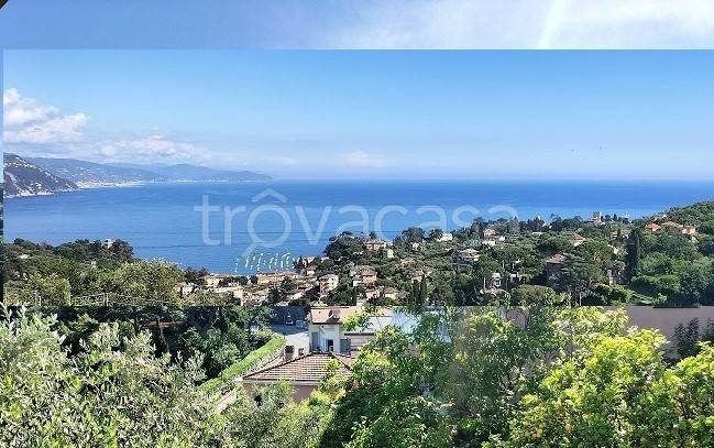 appartamento in vendita a Rapallo in zona San Michele di Pagana