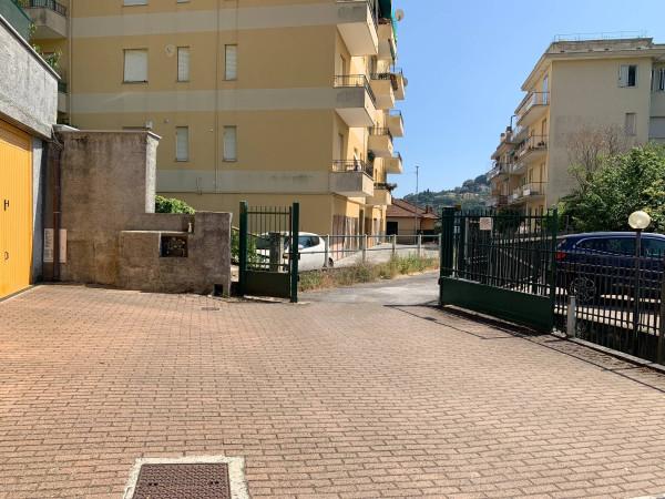 negozio in vendita a Rapallo