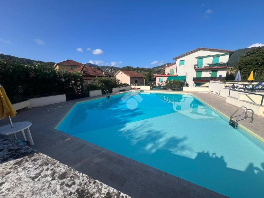 appartamento in vendita a Rapallo in zona San Massimo