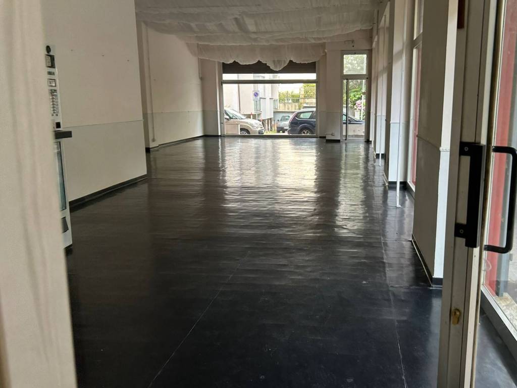 negozio in vendita a Rapallo