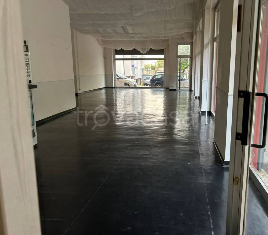 negozio in vendita a Rapallo