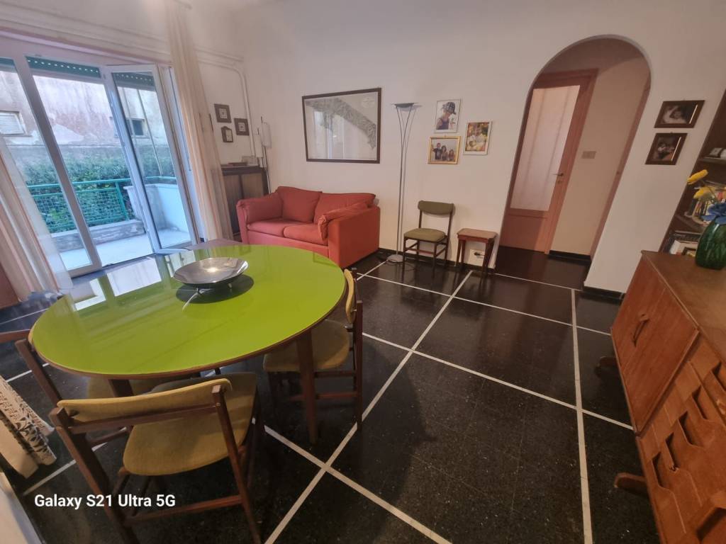 appartamento in vendita a Rapallo in zona San Michele di Pagana