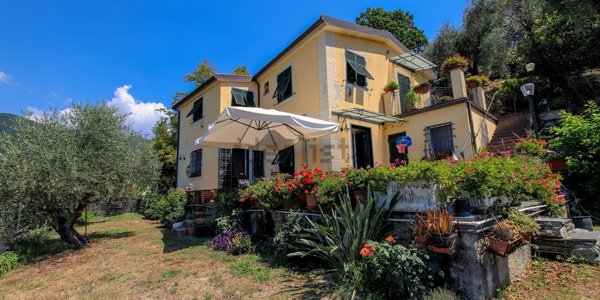 casa indipendente in vendita a Rapallo